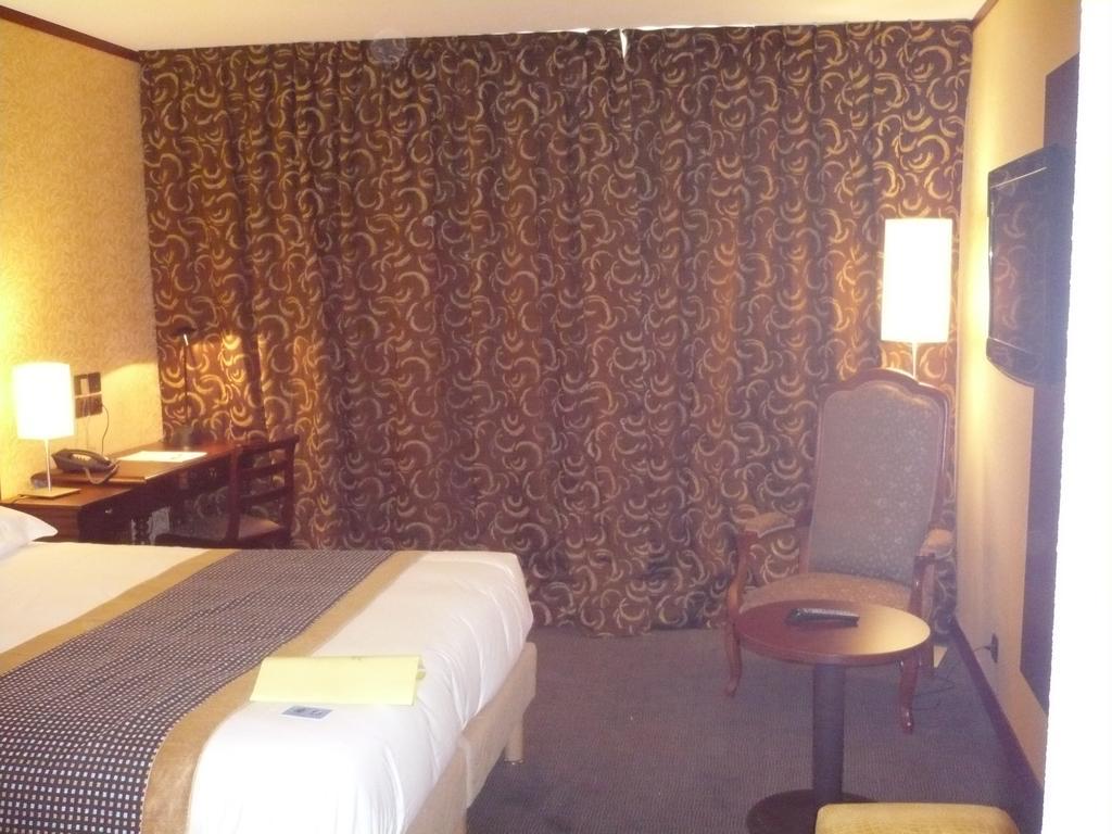 Hotel De France Montargis Zewnętrze zdjęcie